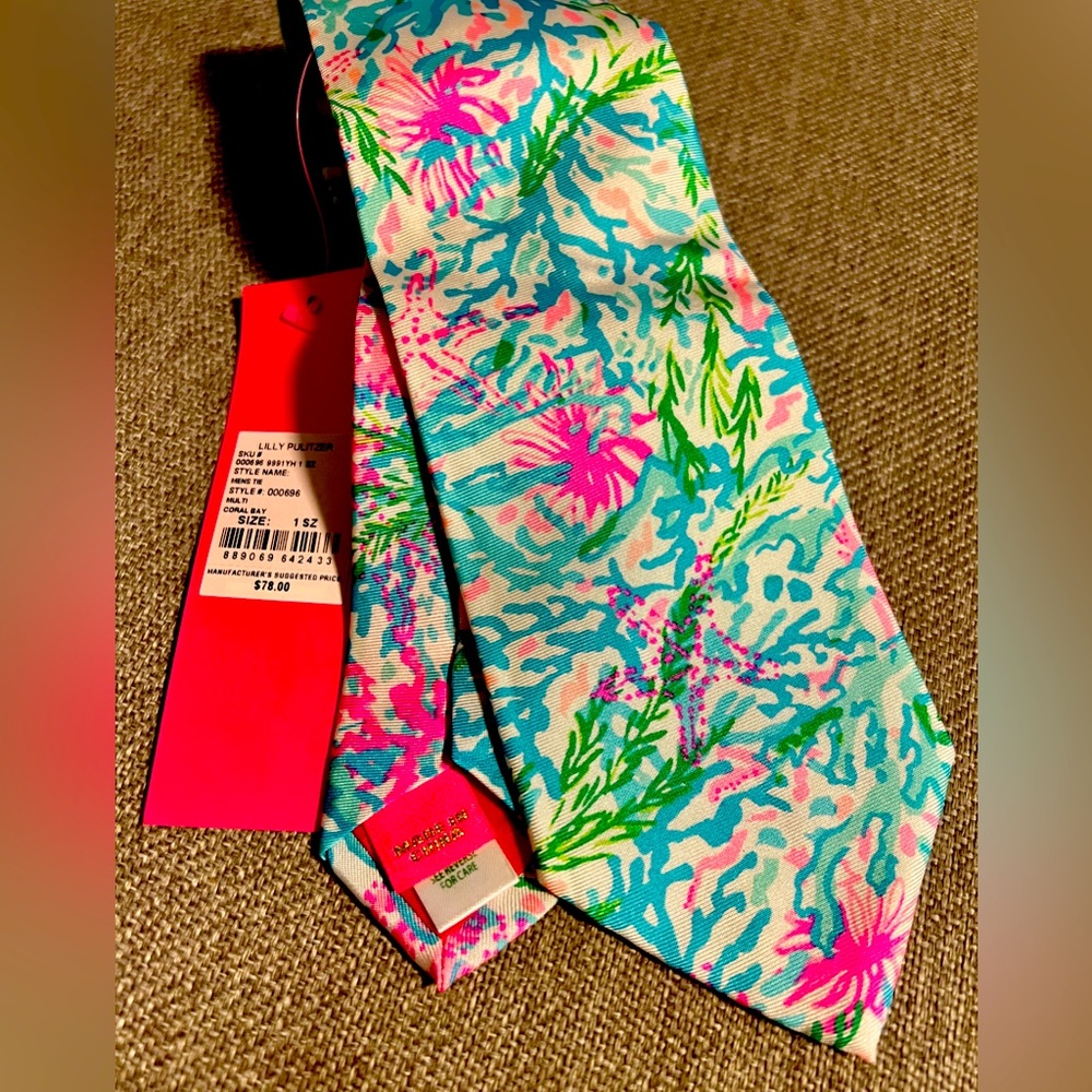NWT LILLY PULITZER Men’s Tie - Coral Bay print